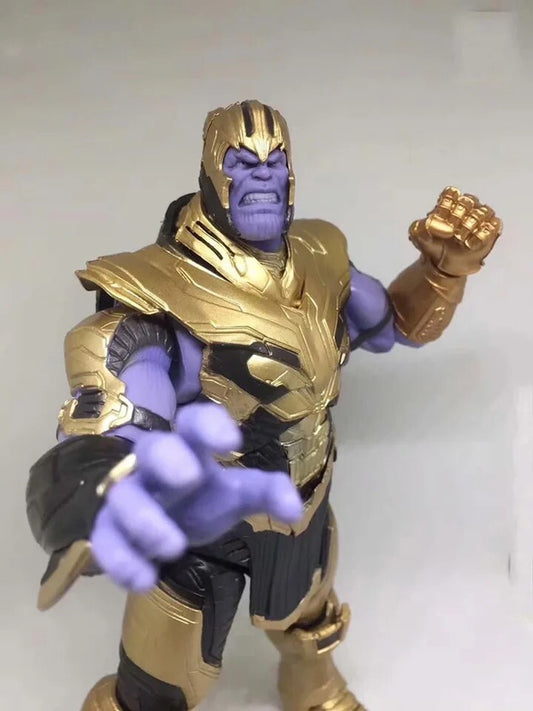 Action Figure Avengers Thanos Endwar New Statua Collezione 18cm Villain