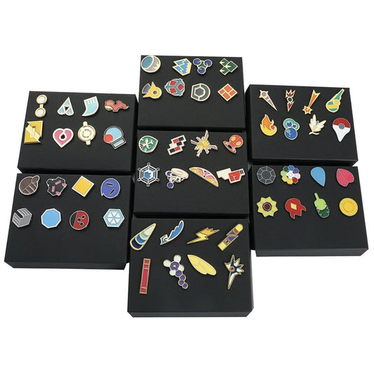 Pokemon x1 Box Medaglie Badges Spille Nuove Varie Miste a Tua Scelta New Metal