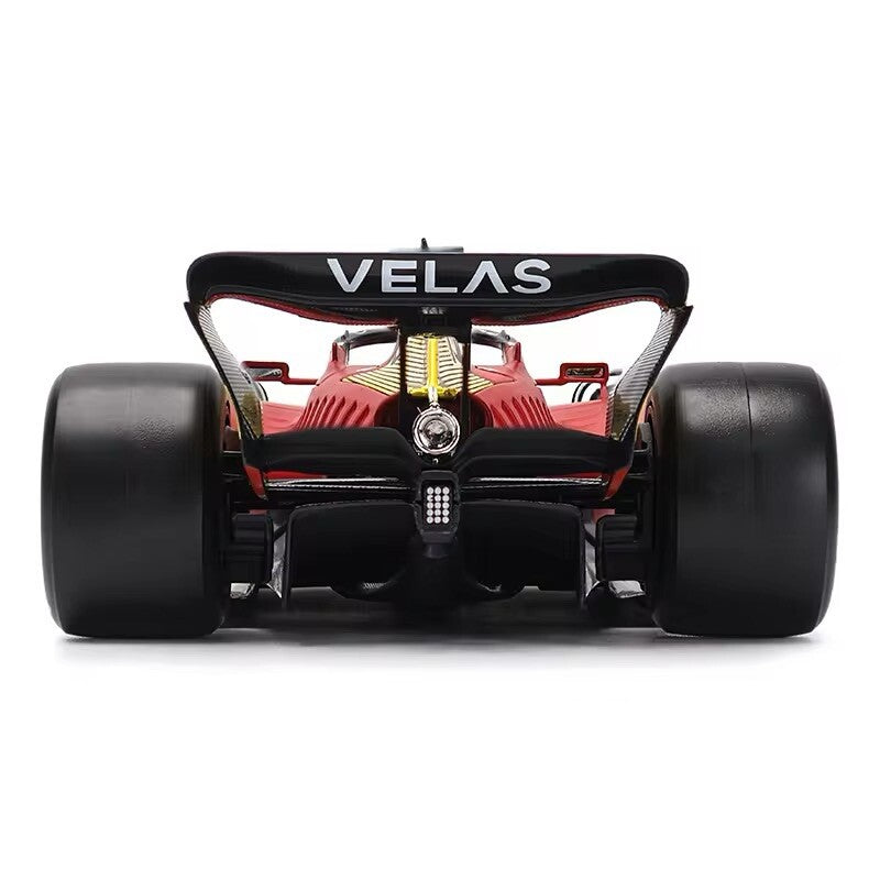 Macchina Ferrari F1 C Sainz 2023 SF-23 Burago Scala 1:24 Formula 1 Con vetrina