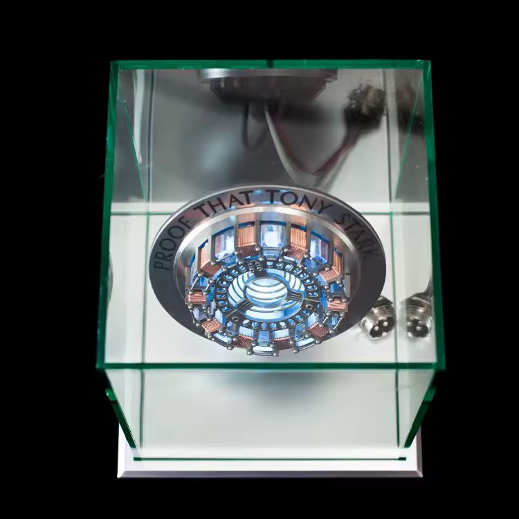 Reattore Arc Tony Stark “Proof That Tony Stark Has a Heart” – Replica da Collezione con Base in Vetro - Nerd Lab