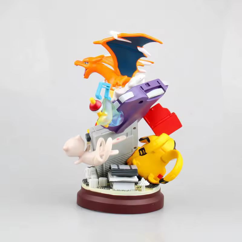 Statua Pokémon Nostalgia Game Boy – Ho-Oh, Gyarados & Celebi | Diorama 24cm con Console e Pokédex - Nerd Lab
