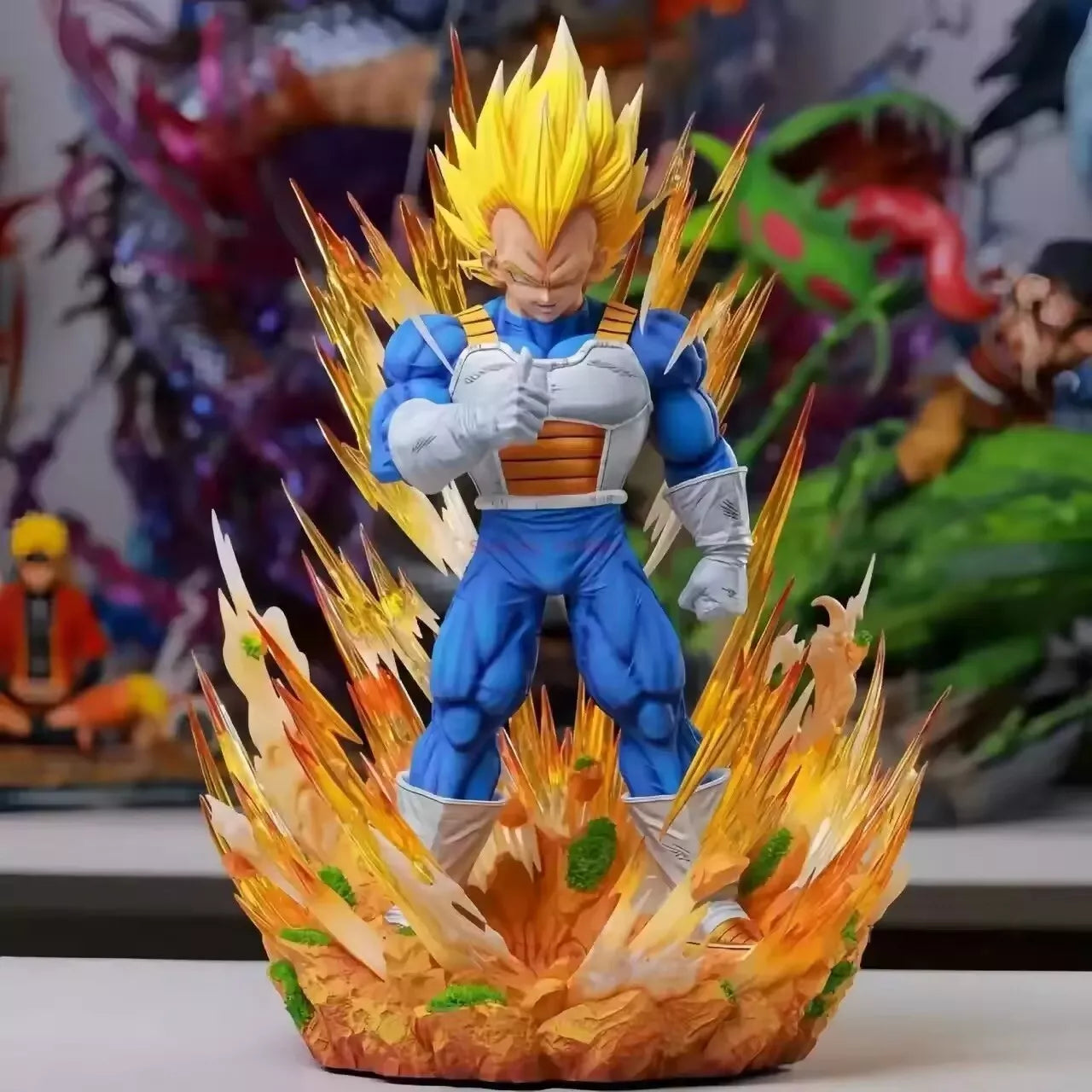 Statua Vegeta Super Saiyan 36cm – Dragon Ball Z | Edizione Battle Aura da Collezione - Nerd Lab