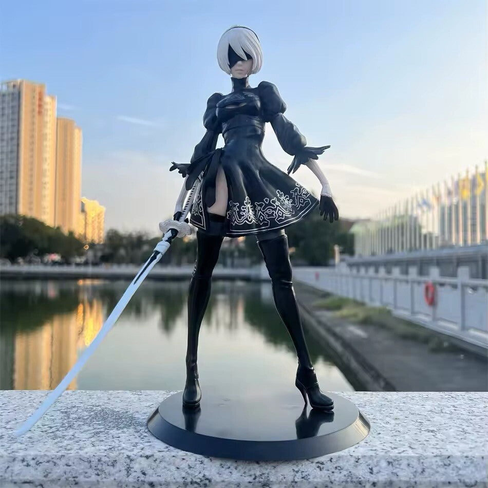 Action Figure Nier Automata Androide Type 2b Square Enix Anime Statua 28cm Game