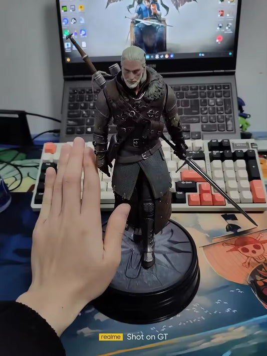 The Witcher Geralt Of Rivia Action Figure Wild Hunt Strigo Wolf 24 Cm Bear Armor