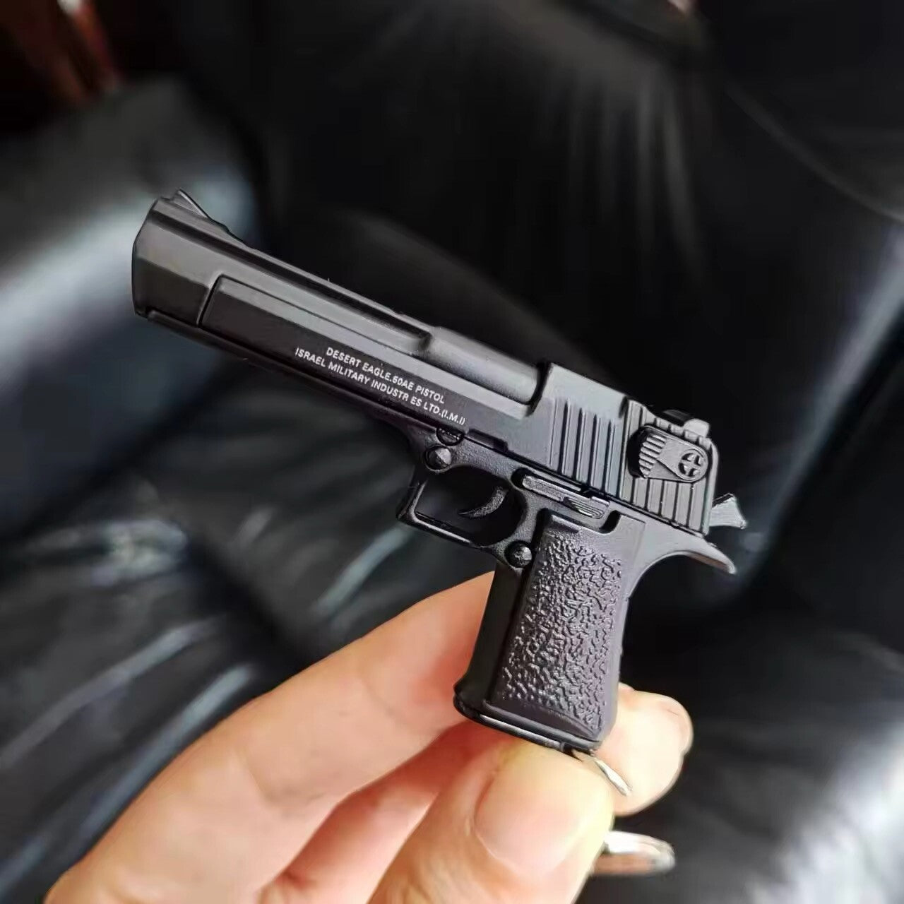 Mini Pistola Giocattolo Magnum Da Collezione Portachiavi metallo Scala 1:3 New
