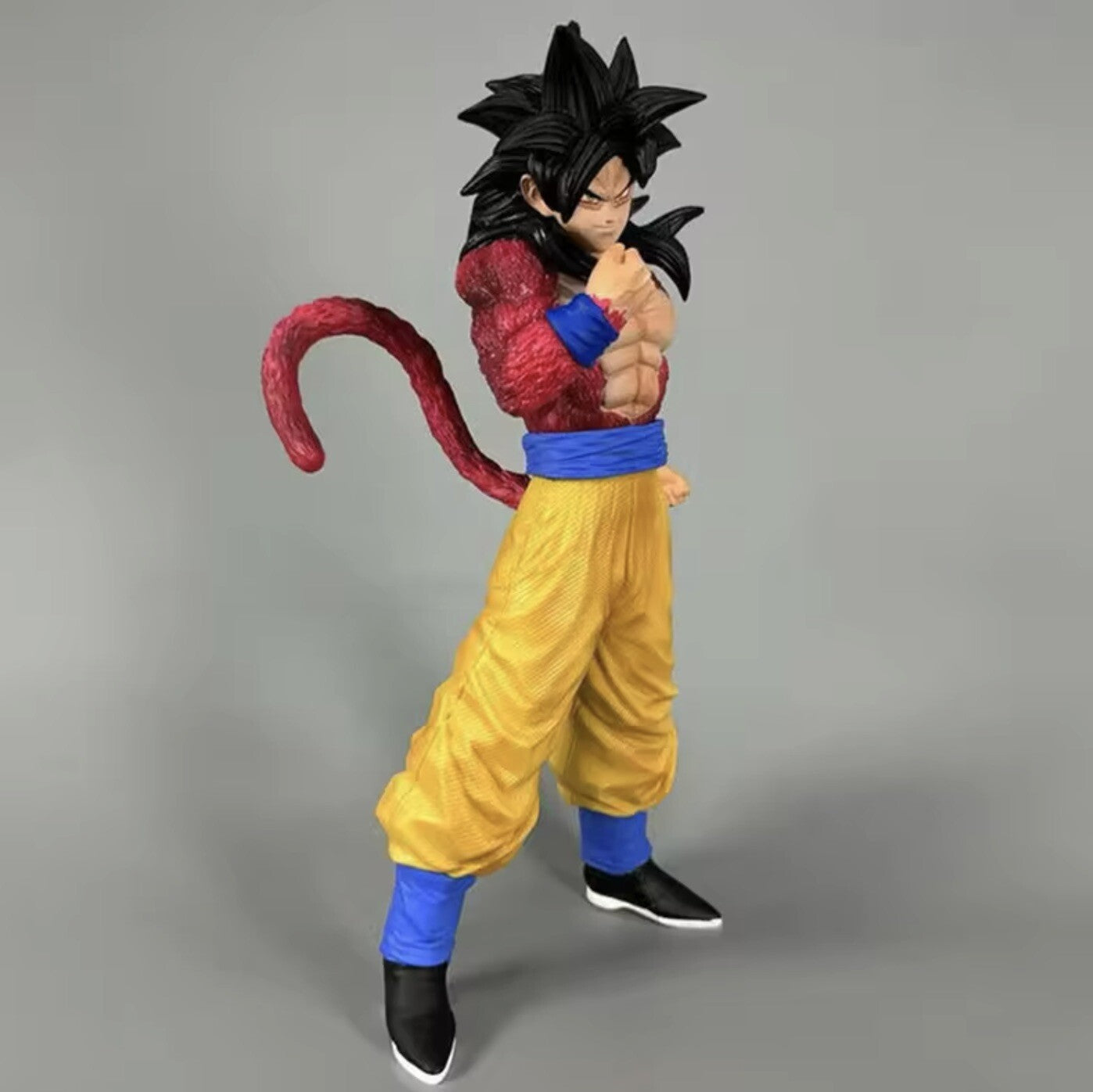 Action Figure Dragon Ball Z Goku Super Saiyan 4 28cm Statua Da Collezione Anime