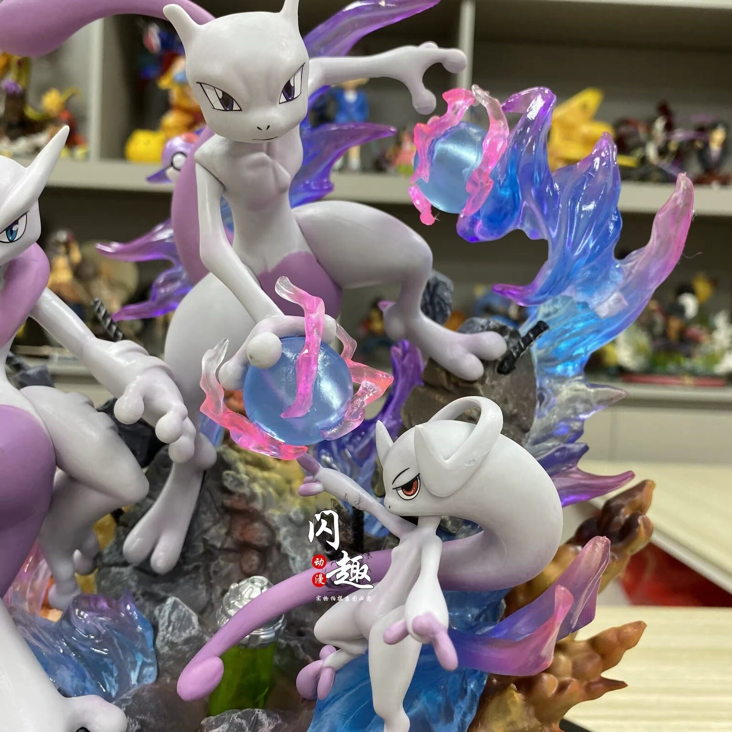 Action Figure Pokémon Mew Mewtwo XY Evolution 25cm Statua Da Collezione Anime