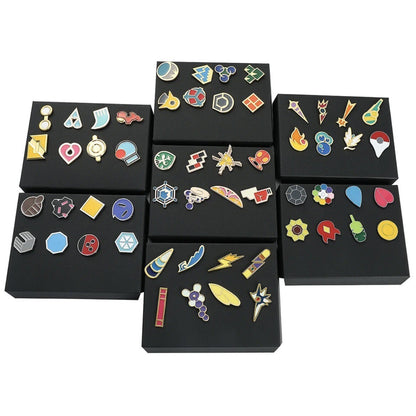 Pokemon x1 Box Medaglie Badges Spille Nuove Varie Miste a Tua Scelta New Metal
