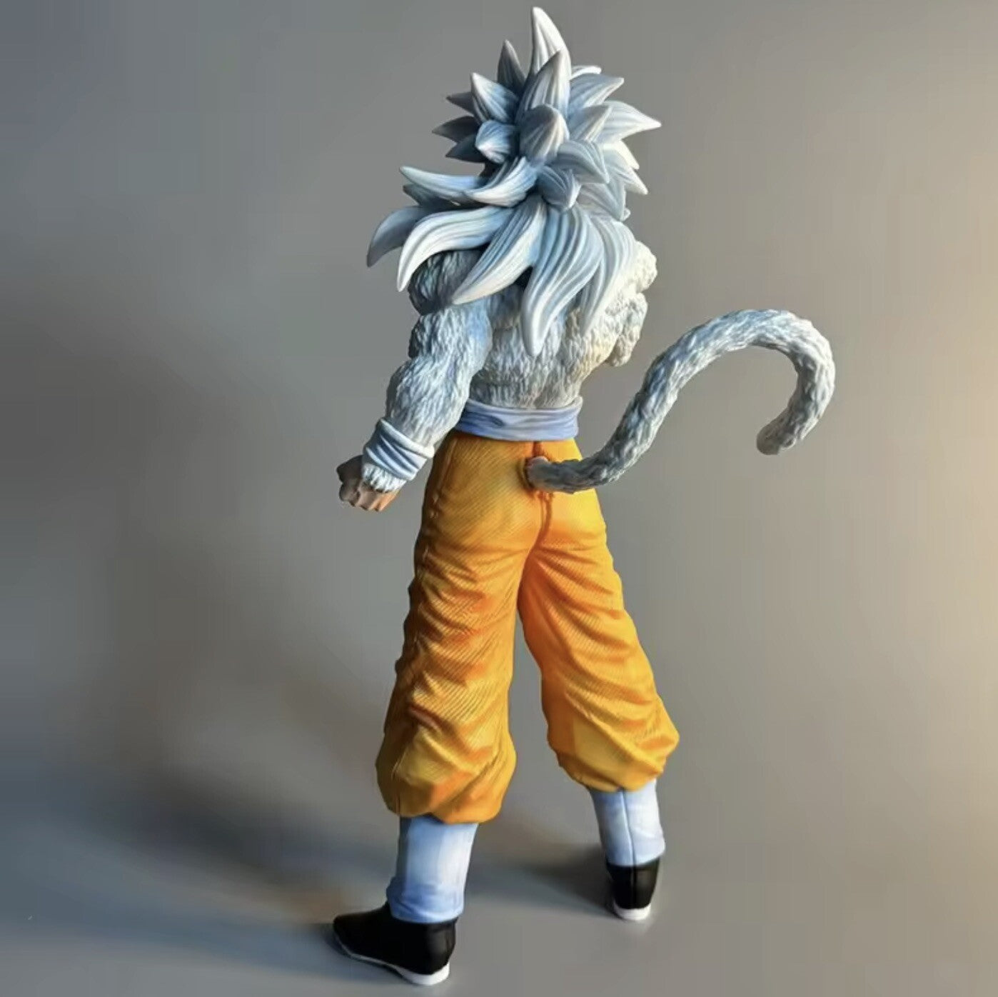 Action Figure Dragon Ball Z Son Goku Super Saiyan 4 28cm Statua Da Collezione