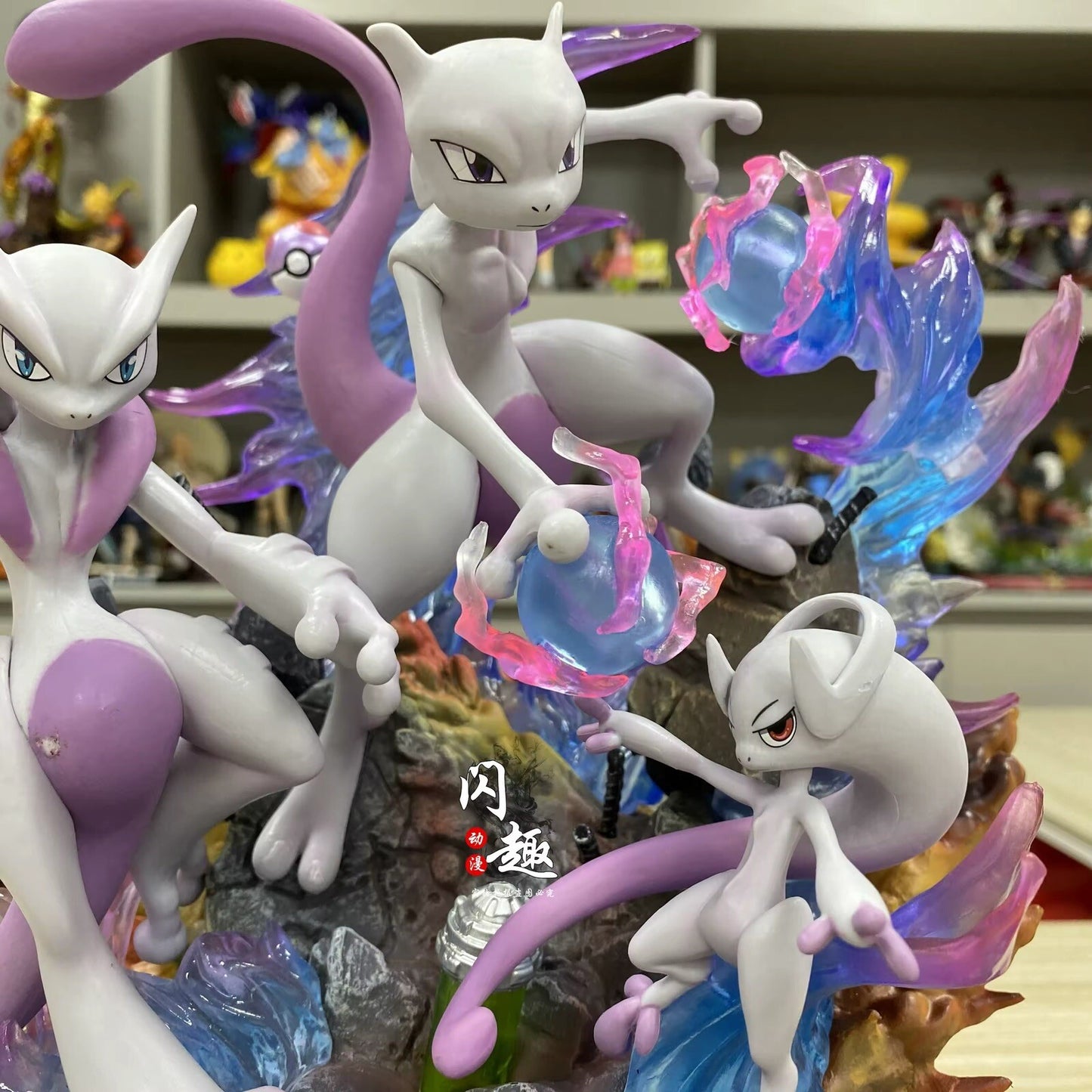 Action Figure Pokémon Mew Mewtwo XY Evolution 25cm Statua Da Collezione Anime