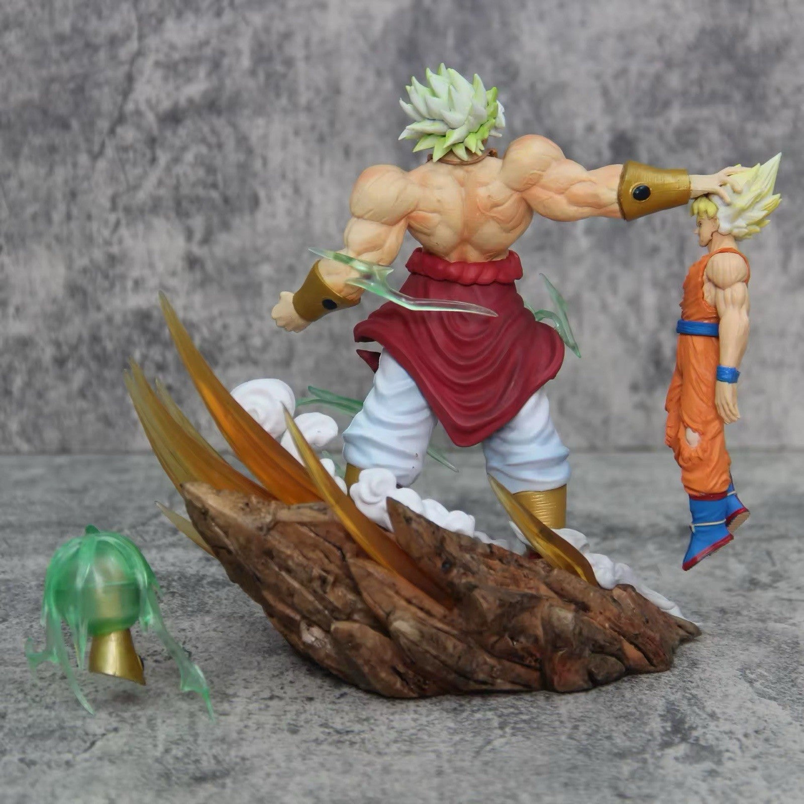 Action Figure Goku Sayan Contro Broly Dragon Ball Z 20cm Statua Da Collezione