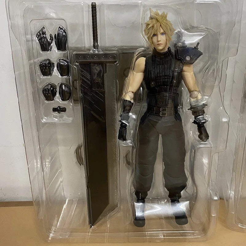 Action Figure Final Fantasy VII Statua Da Collezione Cloud Strife 25cm Nuovo