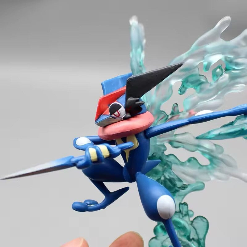 Action Figure Pokémon Greninja Evolution 15cm Statua Da Collezione Anime Manga