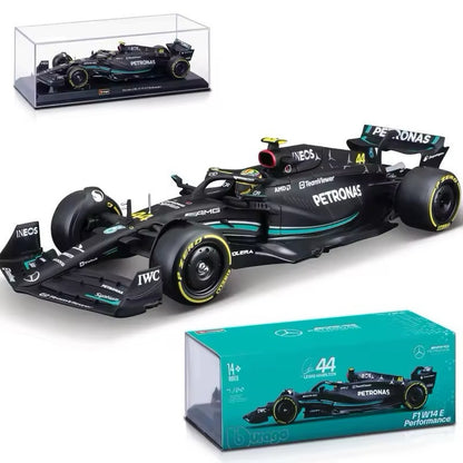 Macchina Mercedes Amg F1 Lewis Hamilton W18 Burago Scala 1:24 Formula 1 Vetrina
