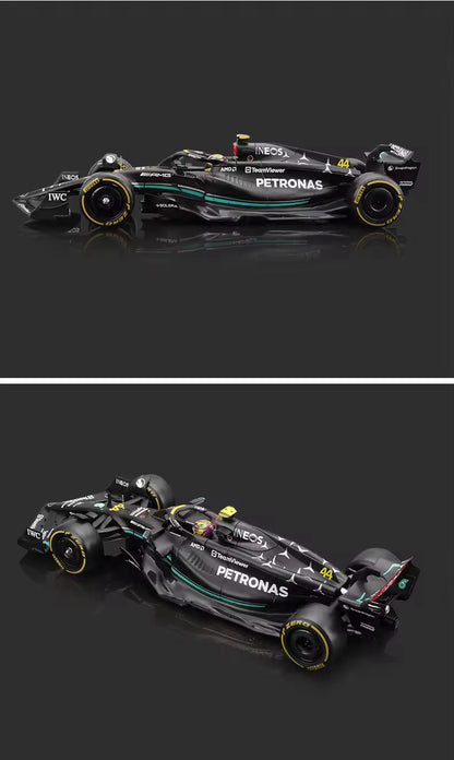 Macchina Mercedes Amg F1 Lewis Hamilton W18 Burago Scala 1:24 Formula 1 Vetrina